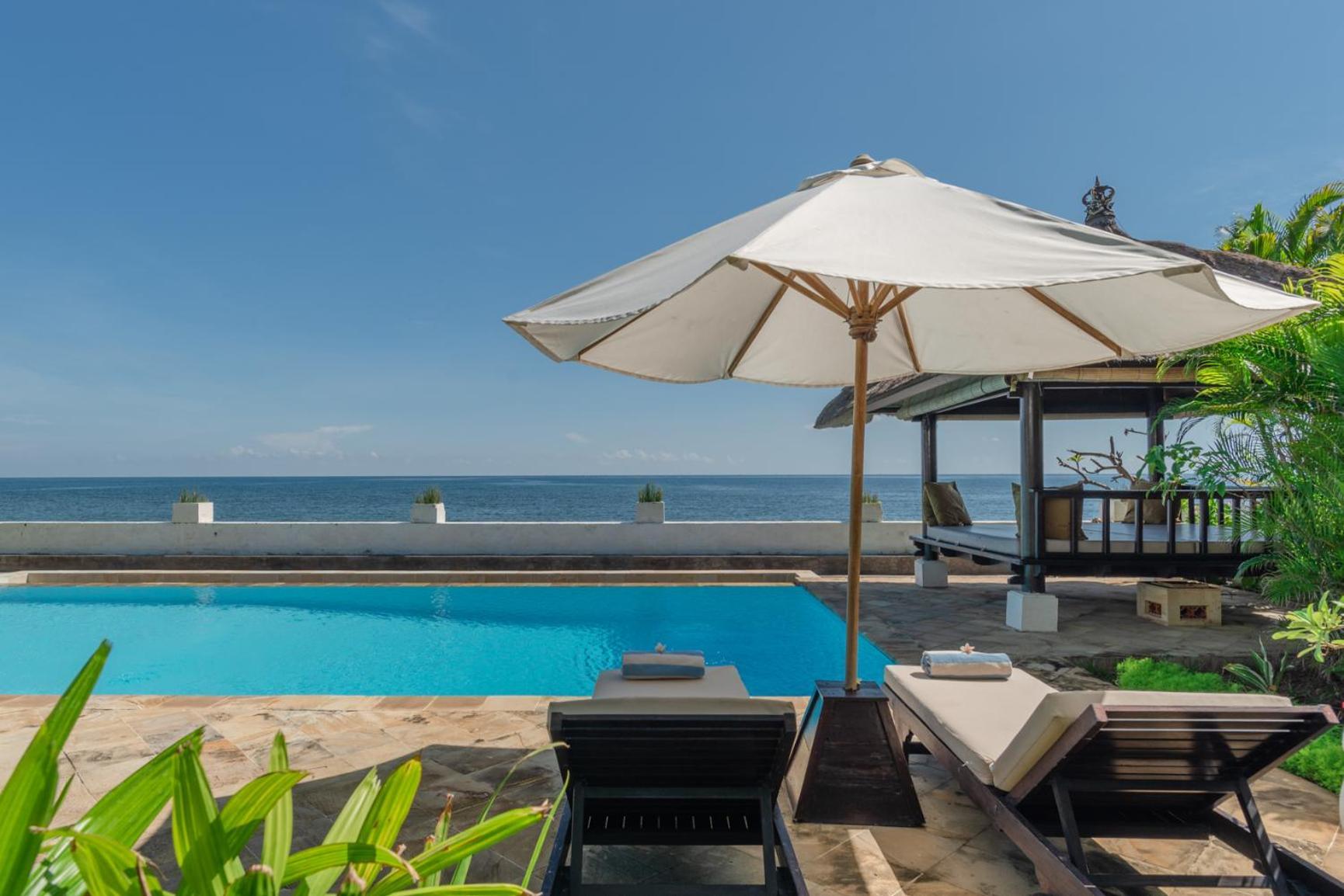 Gorgeous Beachfront Villa Lovina Banjar  Екстер'єр фото