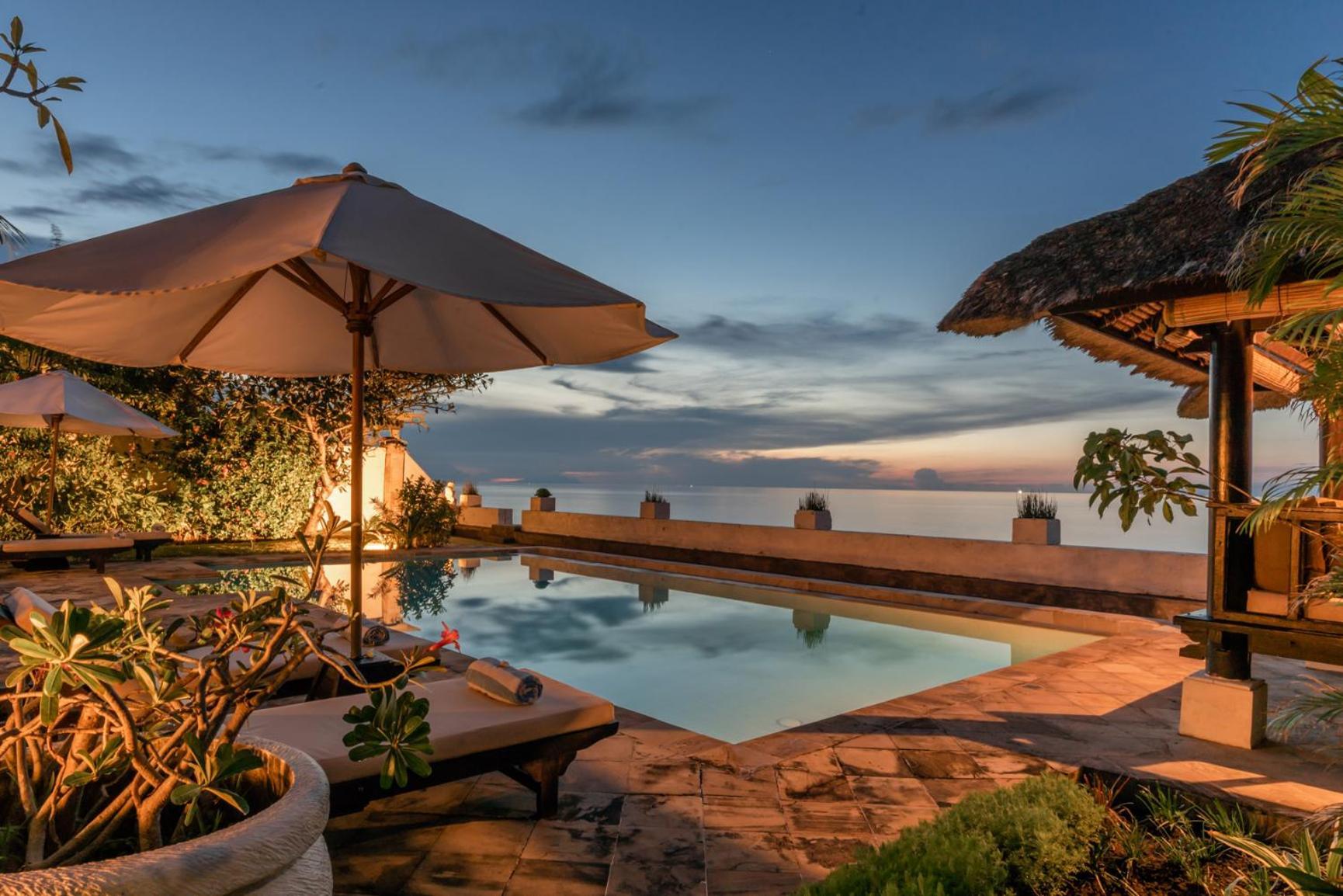 Gorgeous Beachfront Villa Lovina Banjar  Екстер'єр фото