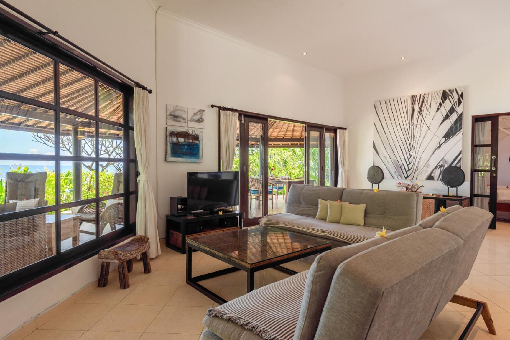 Gorgeous Beachfront Villa Lovina Banjar  Екстер'єр фото