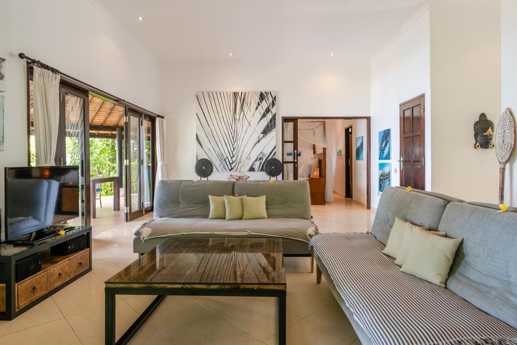 Gorgeous Beachfront Villa Lovina Banjar  Екстер'єр фото