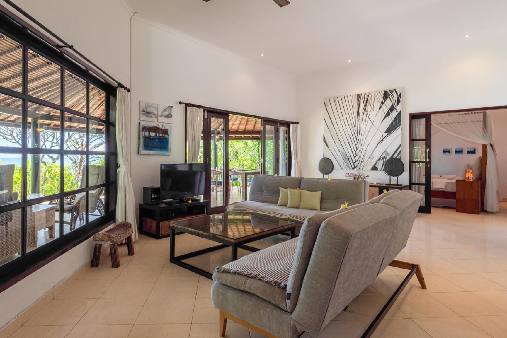Gorgeous Beachfront Villa Lovina Banjar  Екстер'єр фото