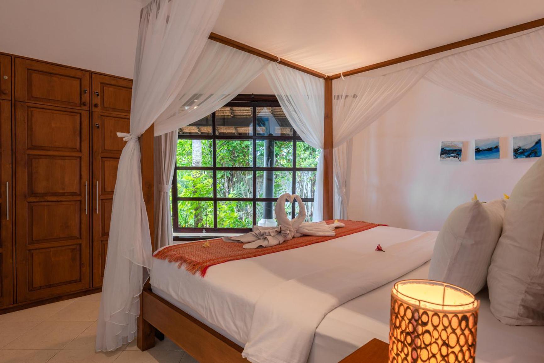 Gorgeous Beachfront Villa Lovina Banjar  Екстер'єр фото